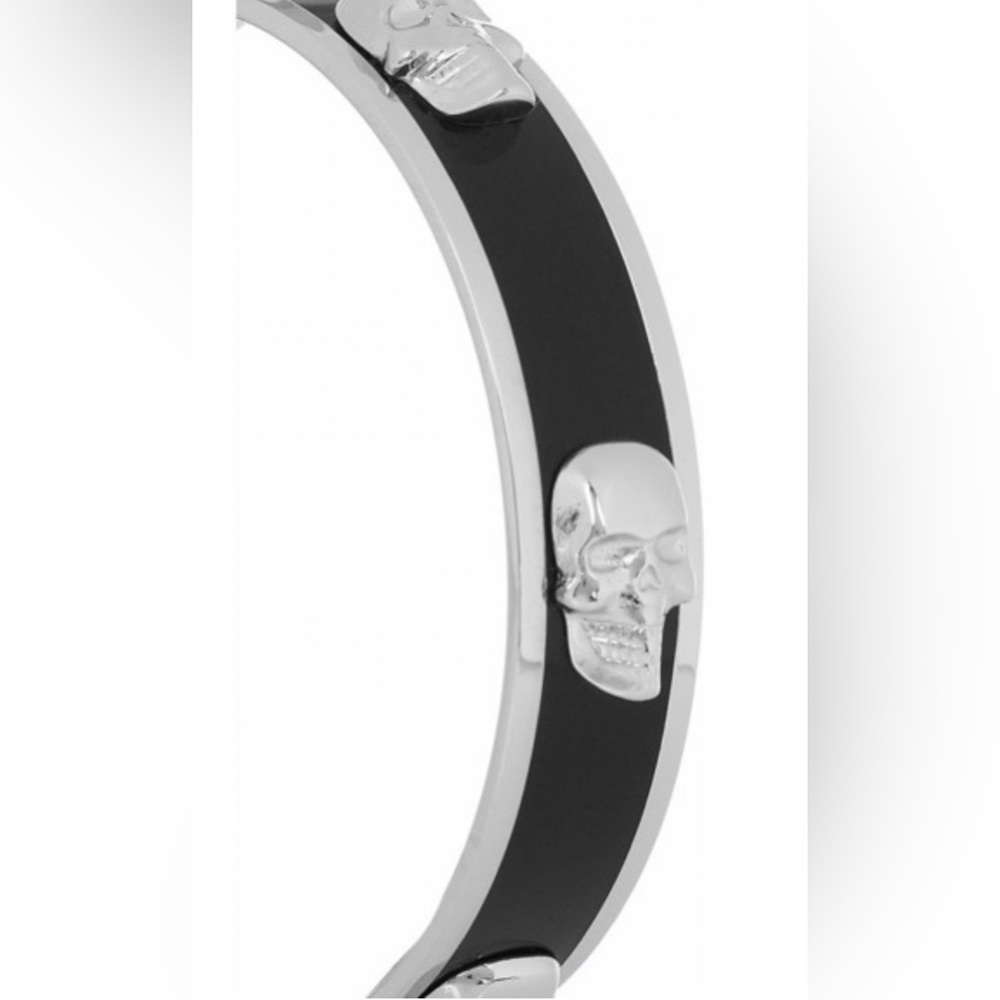 ALEXANDER MQUEEN SKULL BRACELET❤️ missing one skull 💀 - Picture 4 of 6